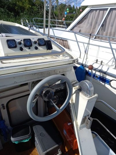 Steuerstand im Cockpit