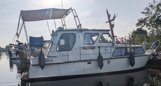 Seitenansicht mit Sonnenverdeck