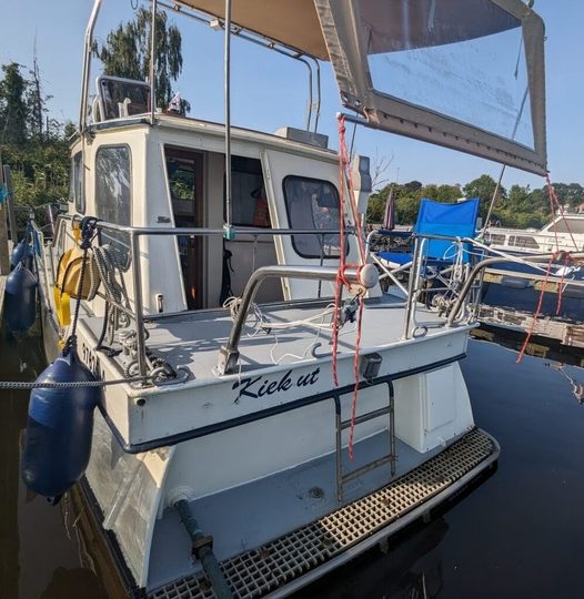 Heckansicht mit Namenszug