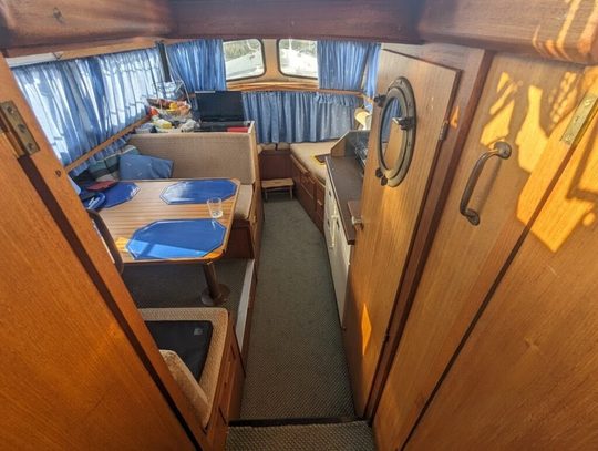 Salon Richtung Vorschiff